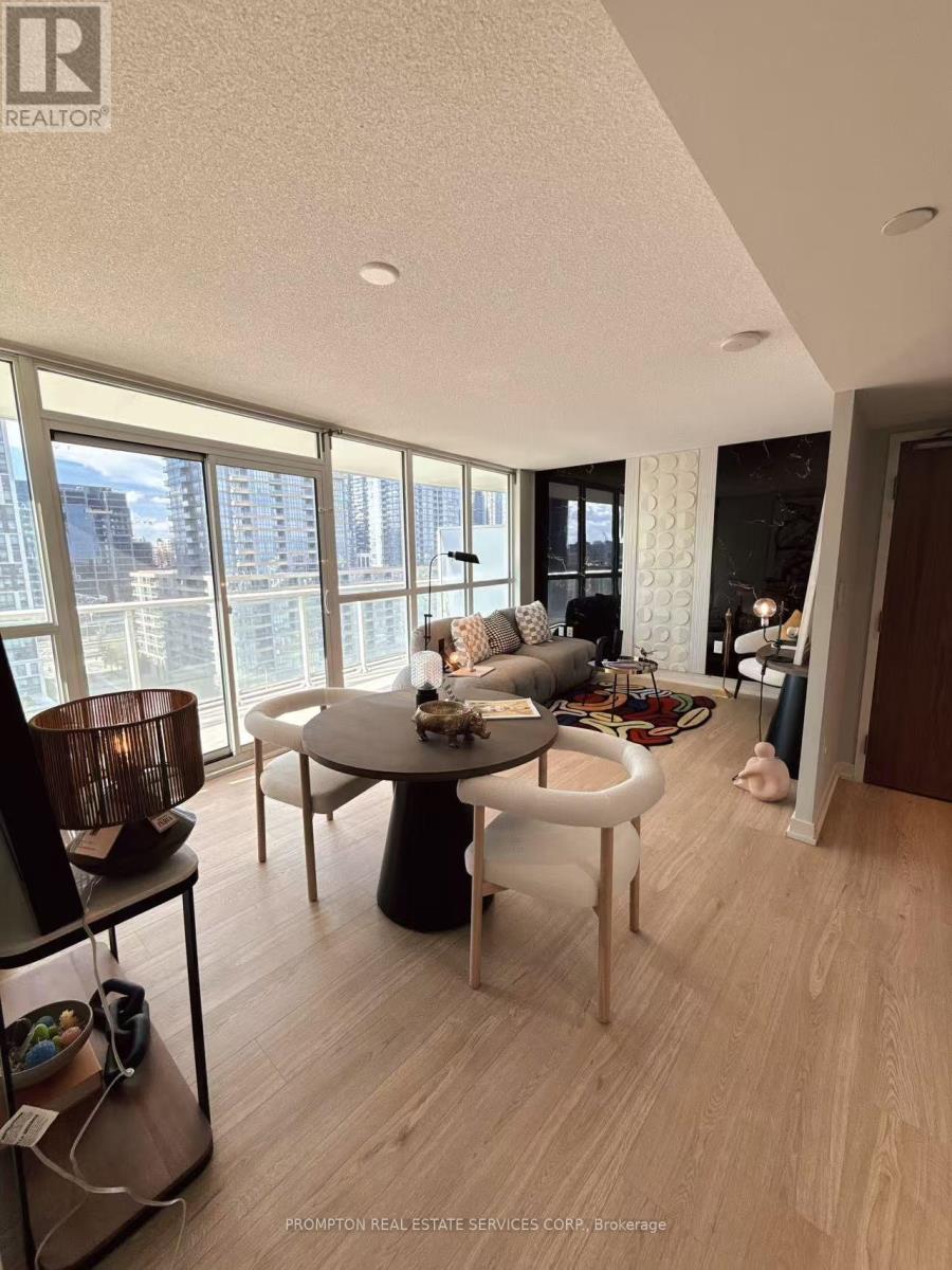 1615 - 75 Queens Wharf Road, Toronto, Ontario  M5V 0J8 - Photo 6 - C12134792