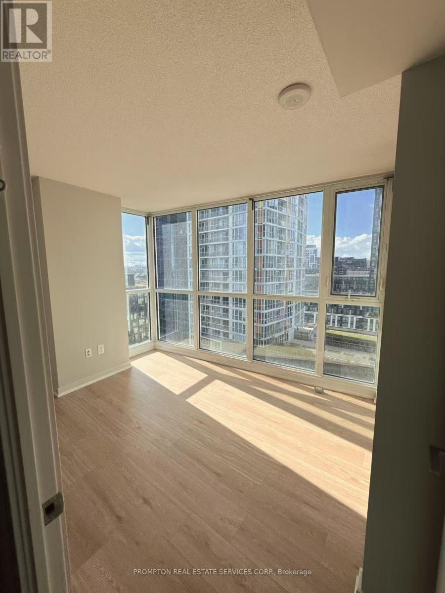 1615 - 75 Queens Wharf Road, Toronto, Ontario  M5V 0J8 - Photo 9 - C12134792