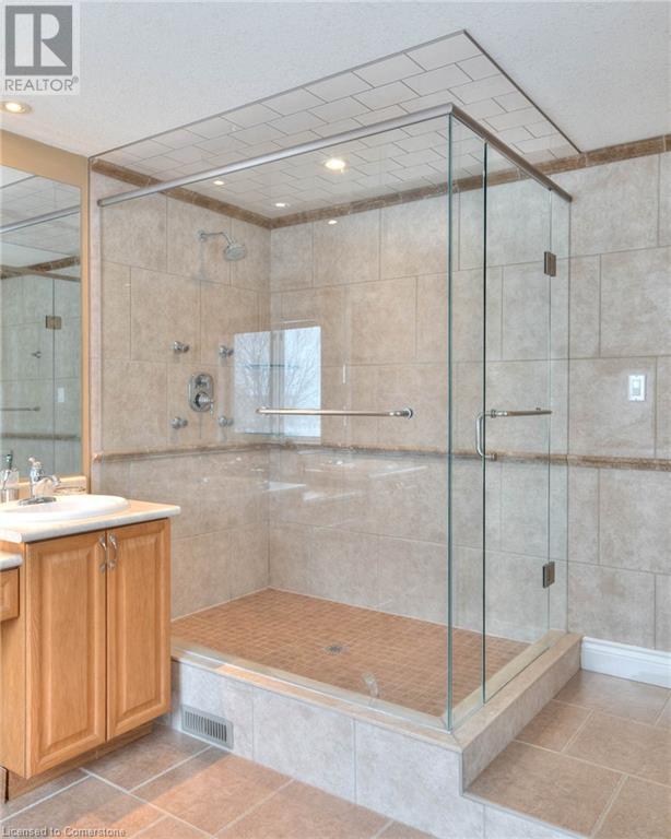 34 Braun Street, Kitchener, Ontario  N2H 3R4 - Photo 28 - 40726592