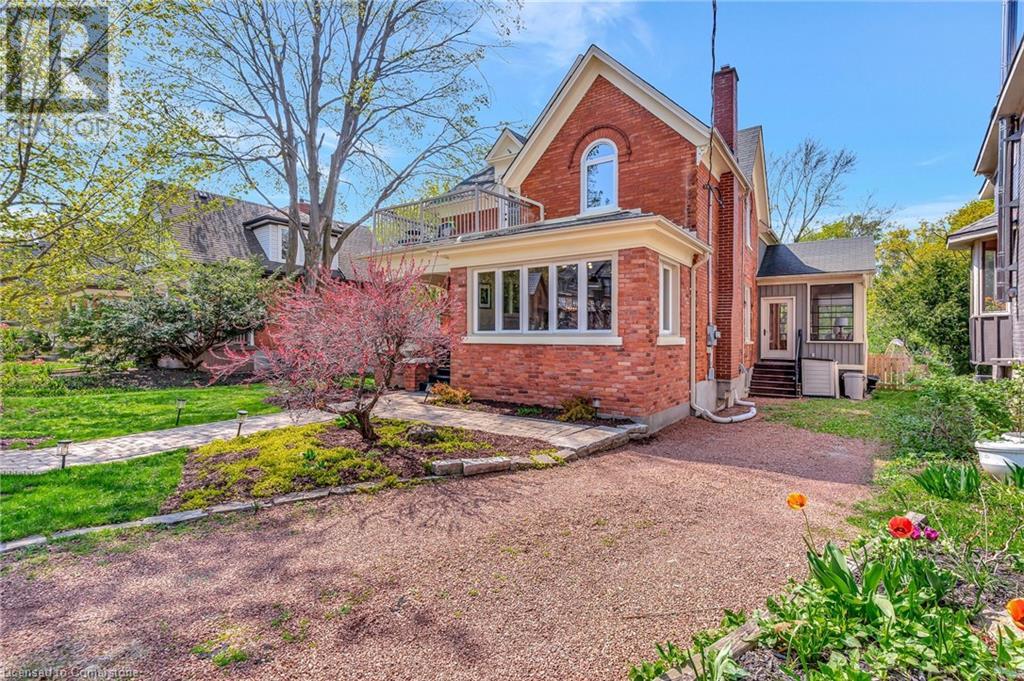 Property at 78 JOHN Street E image 2