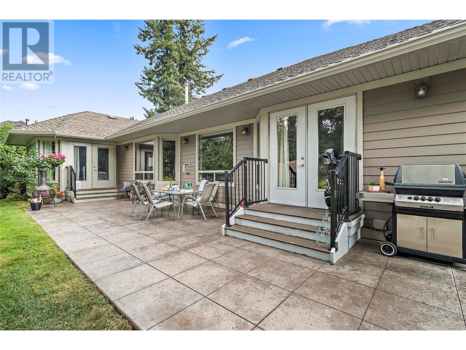 Property at 2742 Golf Course Drive image 5