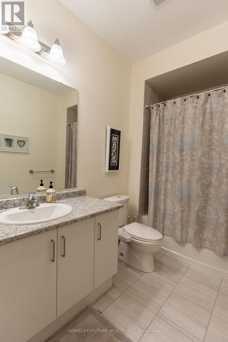 36 Blenheim Circle, Whitby, Ontario  L1P 0E3 - Photo 39 - E12134712