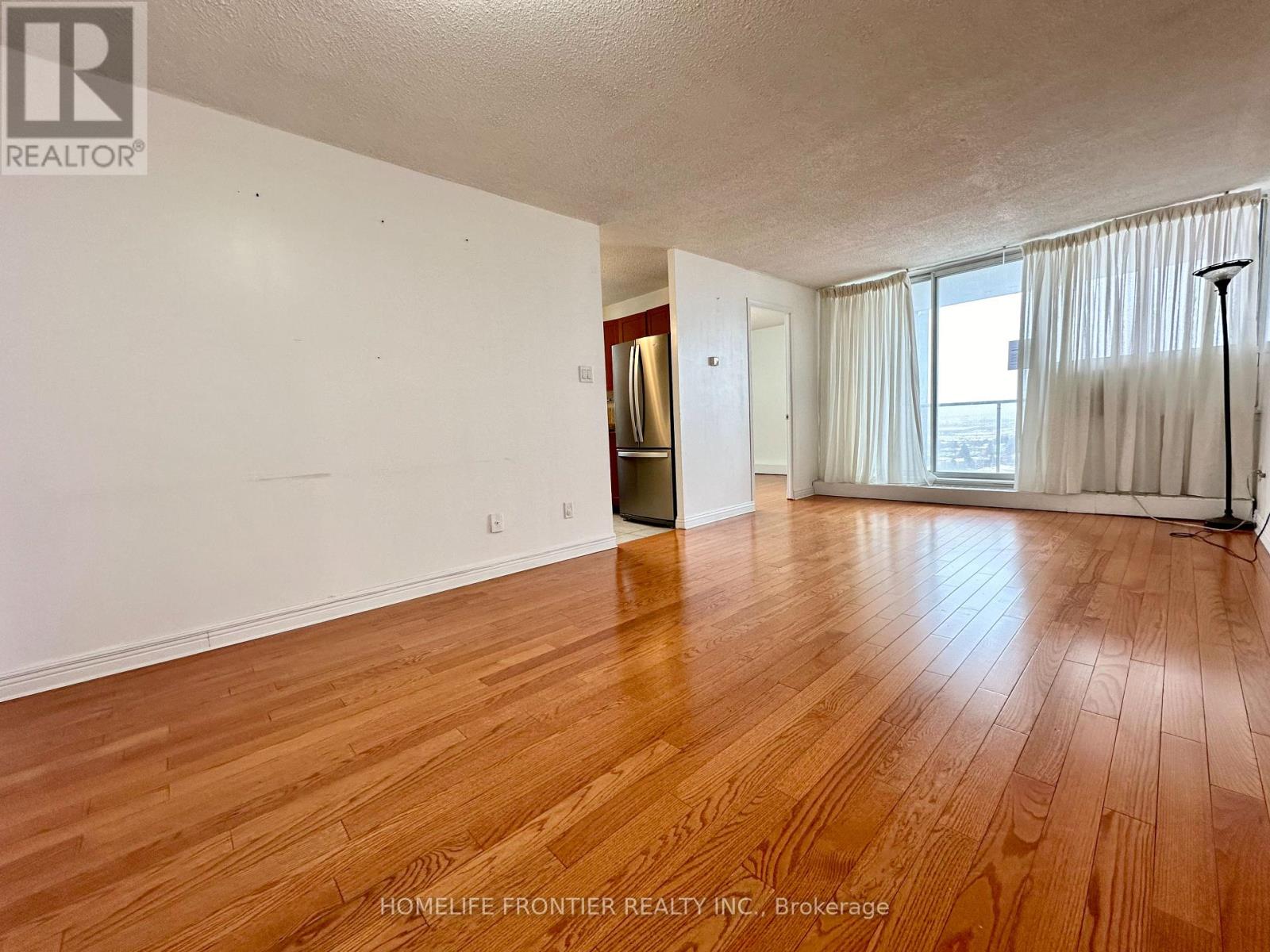 Property at 1915 - 100 WINGARDEN COURT image 4
