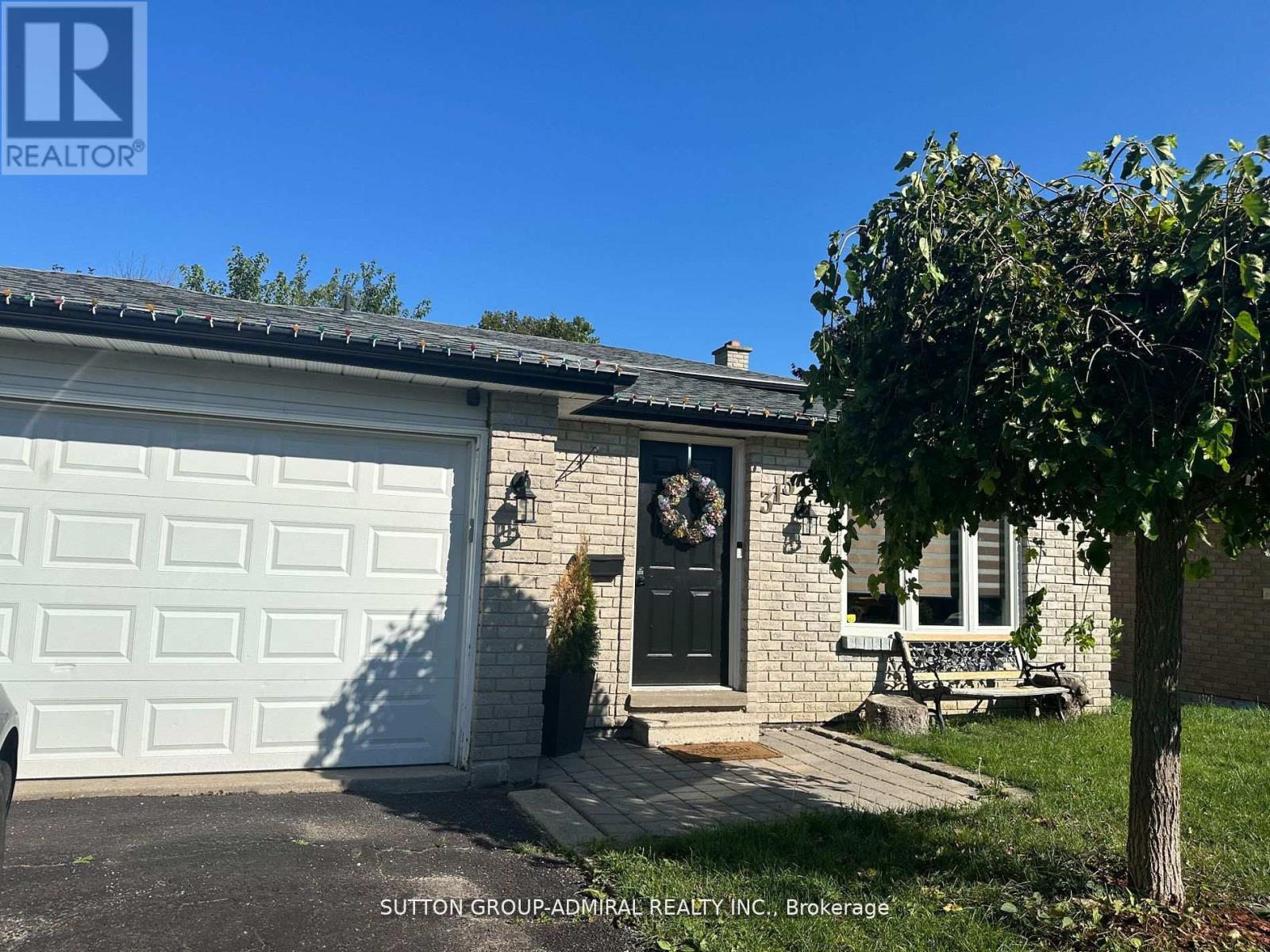 315 Nelson Street, Barrie, Ontario  L4M 5P6 - Photo 1 - S12134160