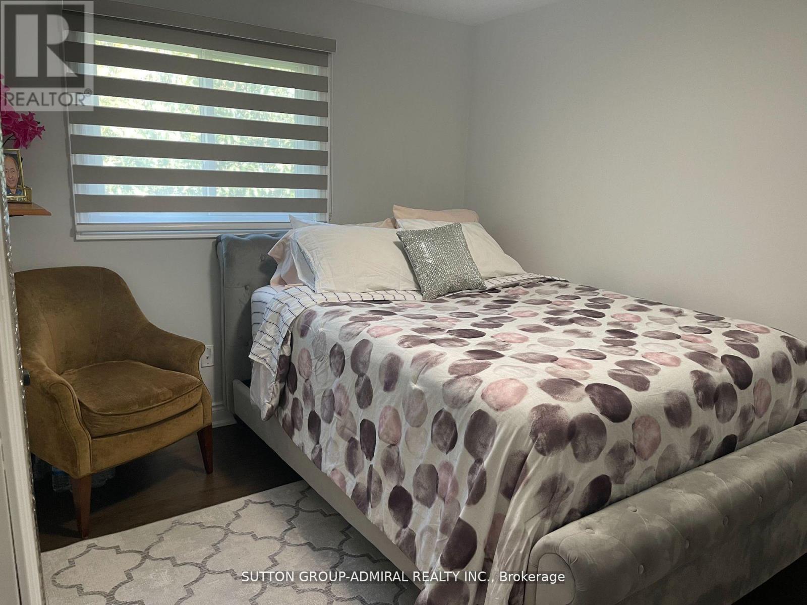 315 Nelson Street, Barrie, Ontario  L4M 5P6 - Photo 13 - S12134160