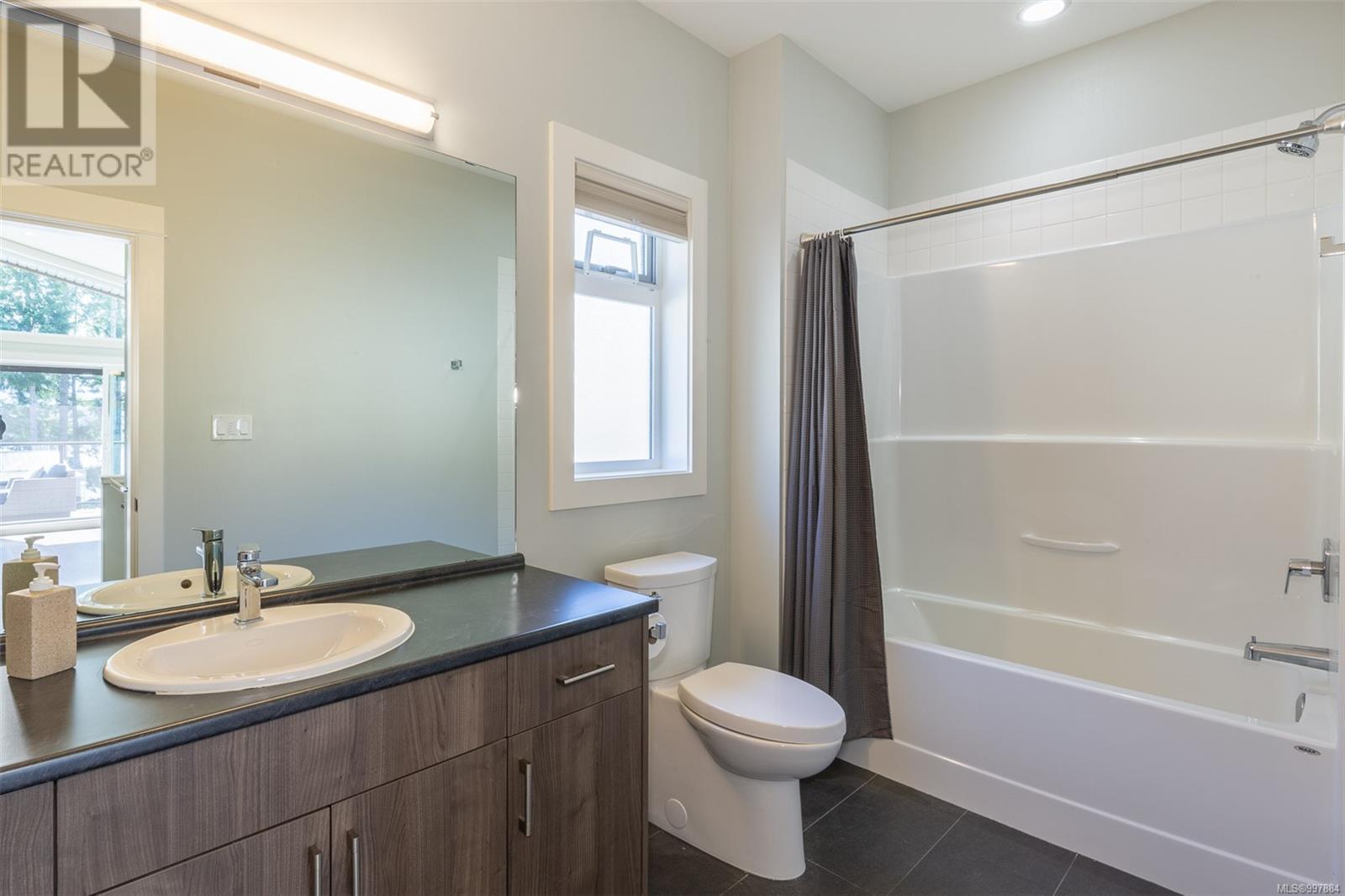 Property at 7420 Cottage Way image 2