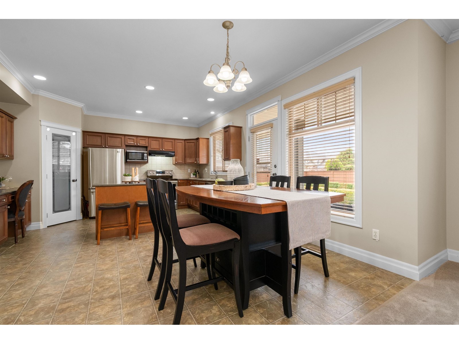 5349 Chinook Street, Sardis South, Chilliwack, British Columbia  V2R 0A4 - Photo 13 - R3000250