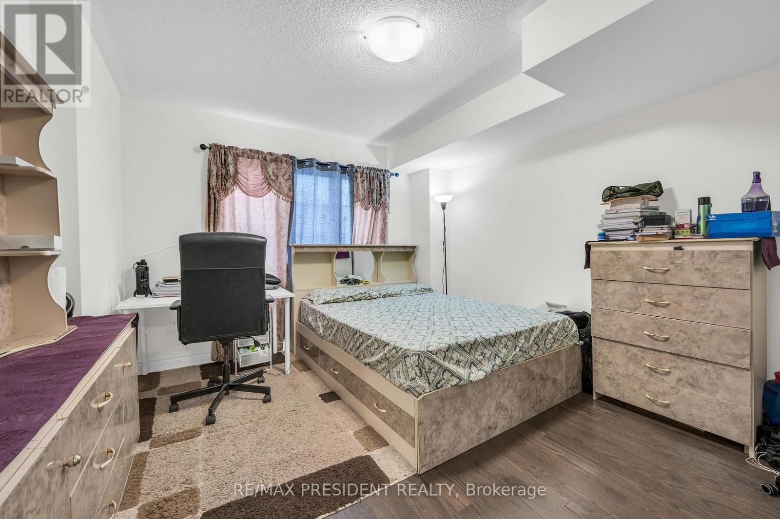 8575 Financial Drive, Brampton, Ontario  L6Y 6C4 - Photo 7 - W12134496