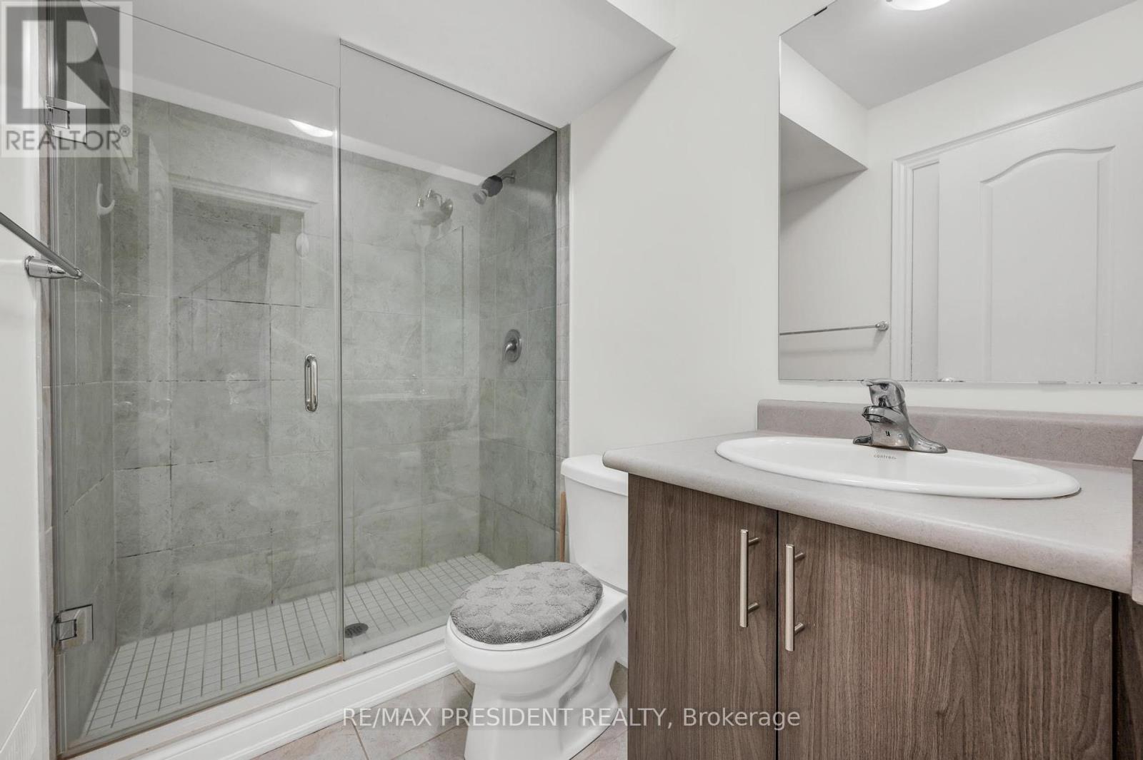 8575 Financial Drive, Brampton, Ontario  L6Y 6C4 - Photo 8 - W12134496