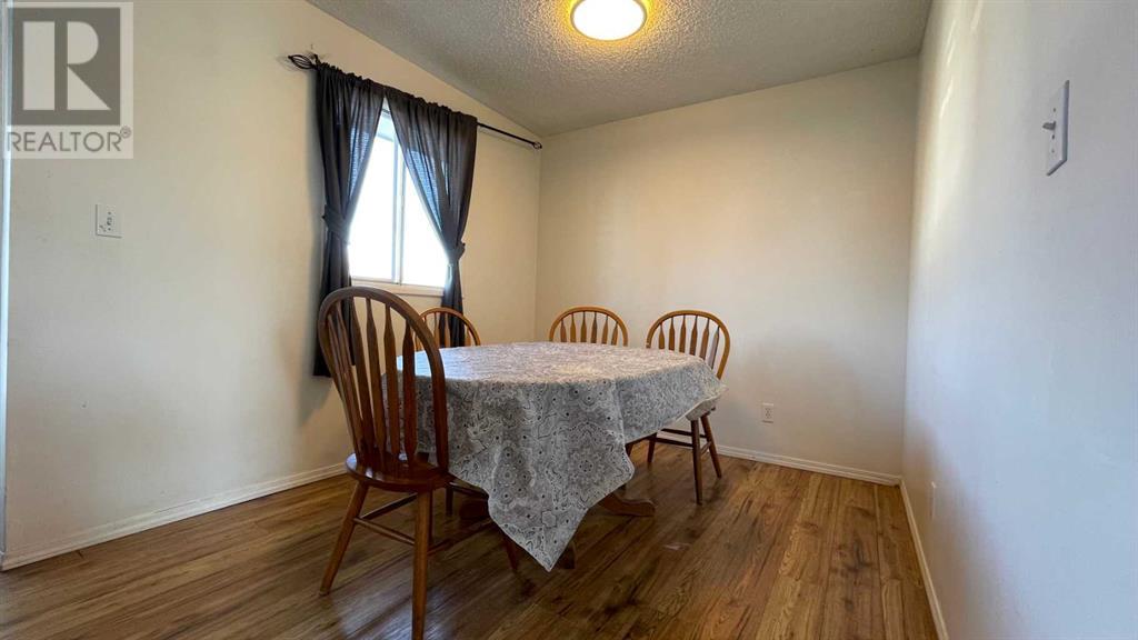 Property at 4544 7 Avenue SE image 4