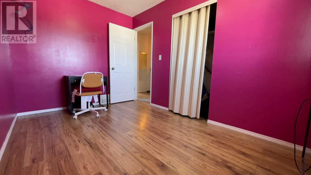 Property at 4544 7 Avenue SE image 5