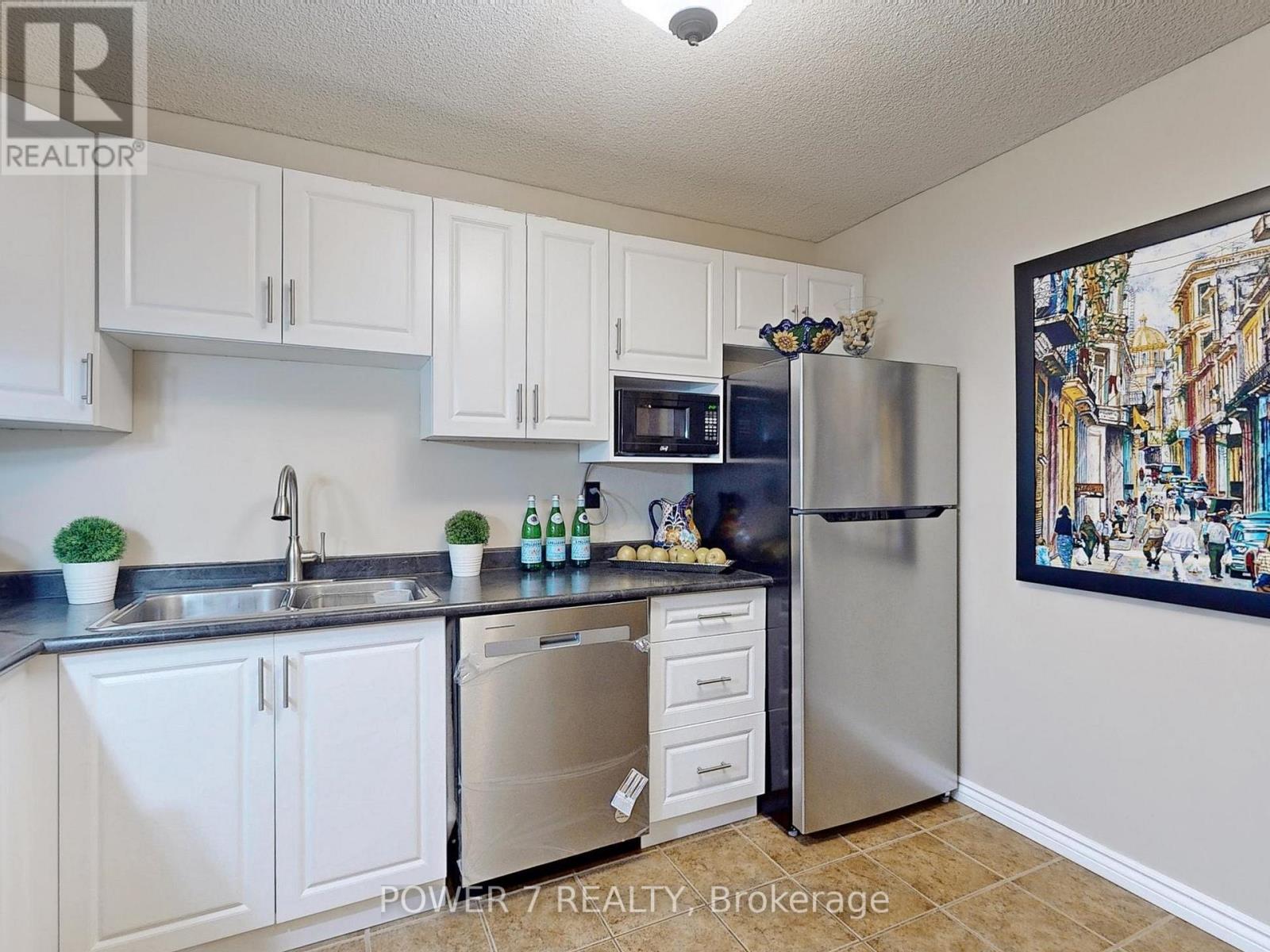 407 - 10 Tangreen Court, Toronto, Ontario  M2M 4B9 - Photo 11 - C12114355