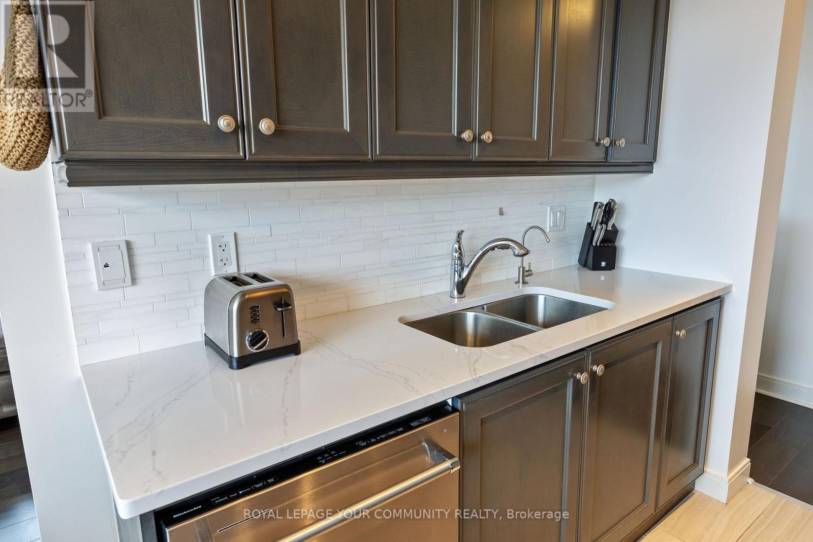 611 - 825 Church Street, Toronto, Ontario  M4W 3Z4 - Photo 20 - C12115273