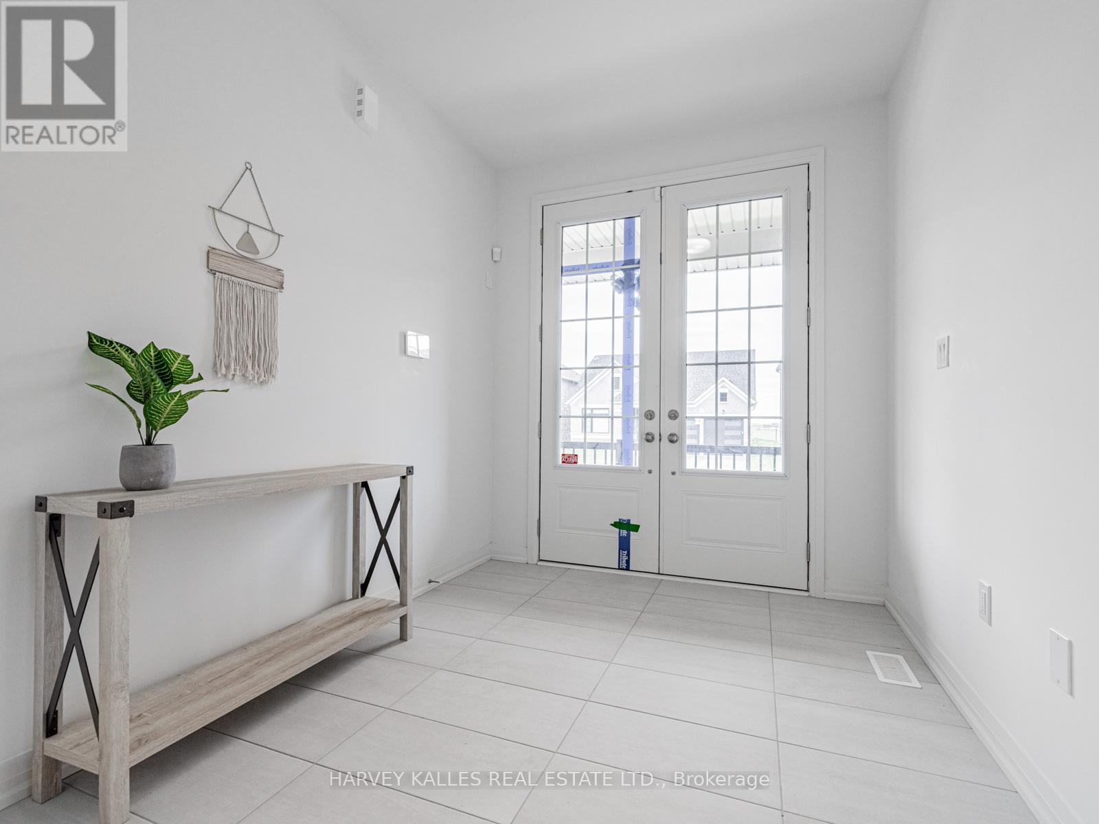 2 Bayberry Drive, Adjala-Tosorontio, Ontario  L0G 1W0 - Photo 6 - N12134760