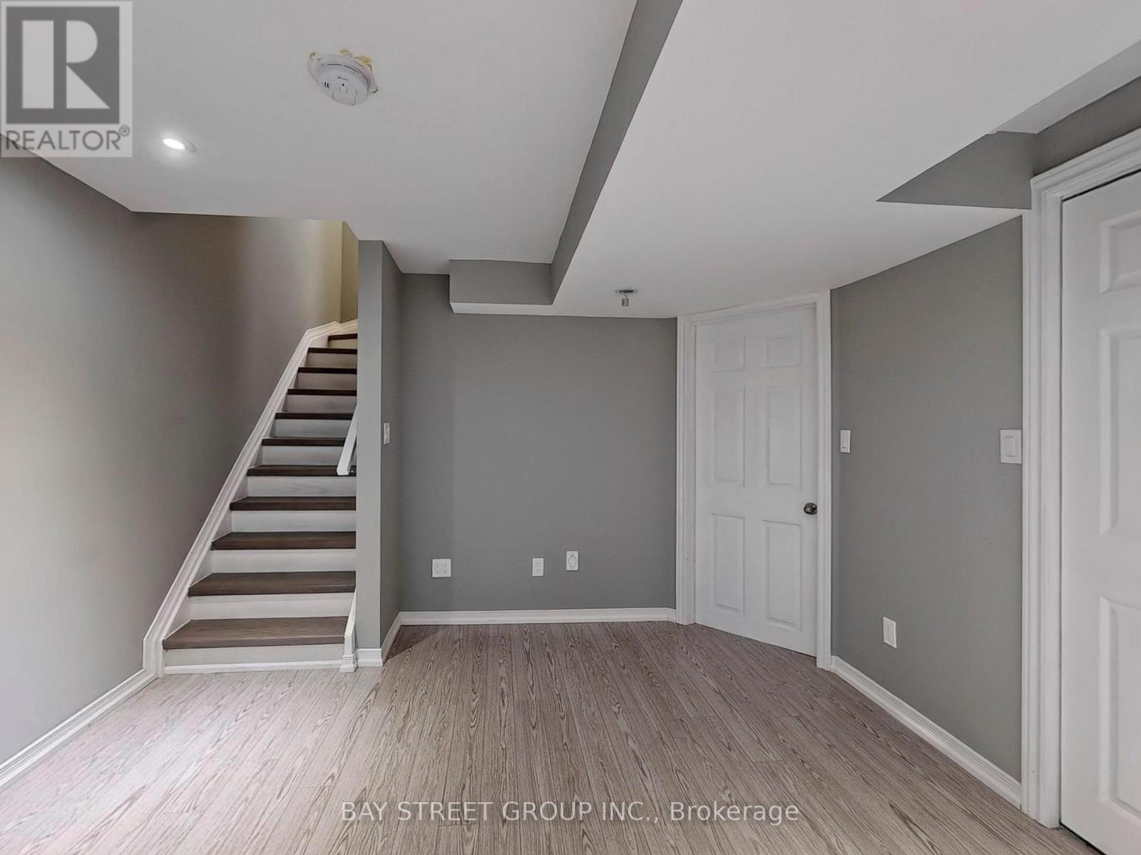 116 Woodroof Crescent, Aurora (Bayview Wellington), Ontario  L4G 7H3 - Photo 33 - N12134782