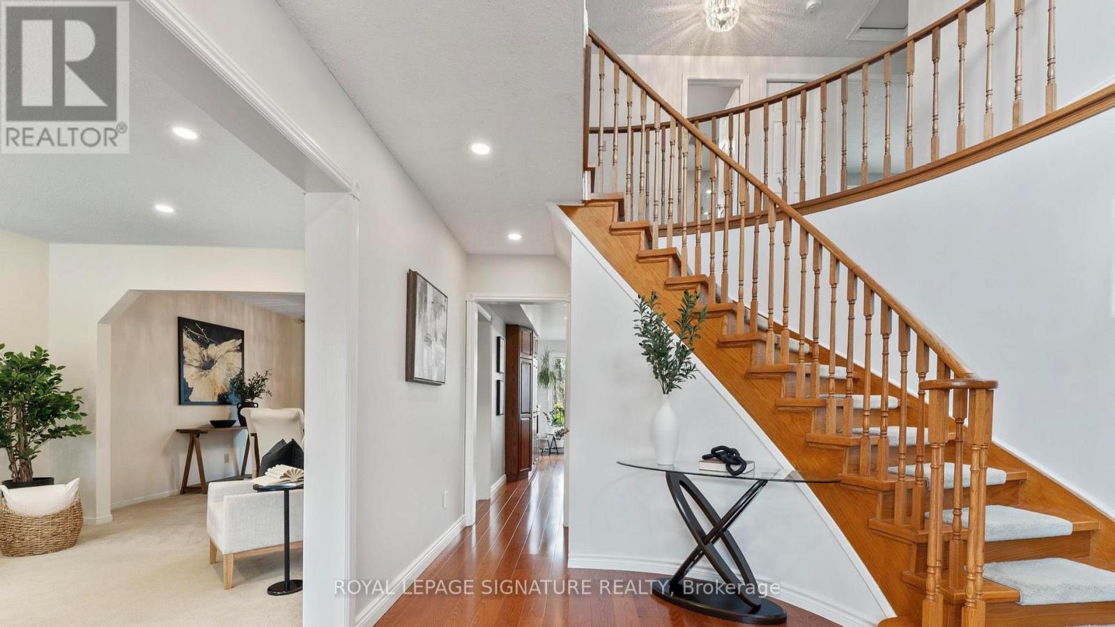 Property at 3 NEARCTIC COURT image 4