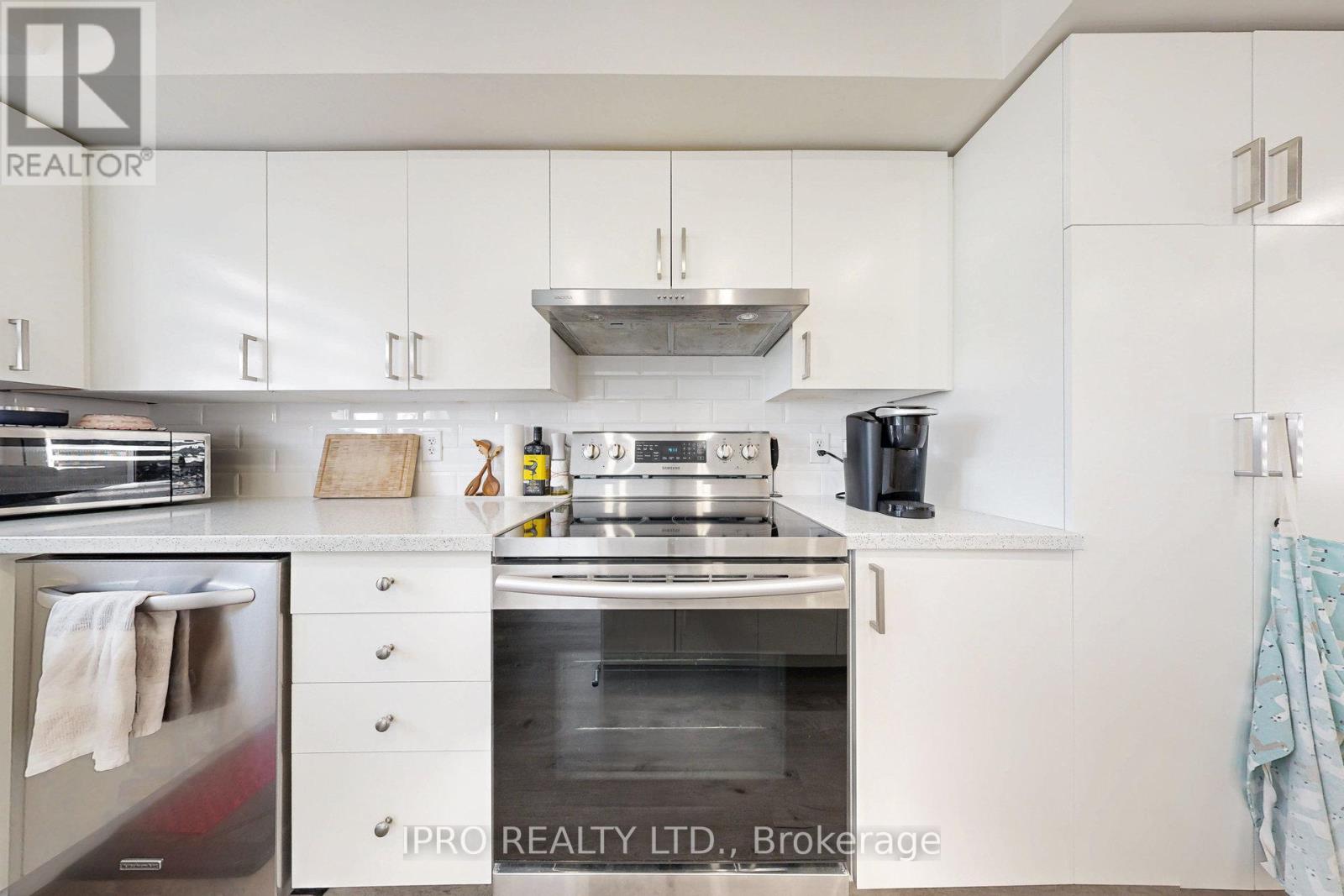 85 - 3088 Eglinton Avenue W, Mississauga, Ontario  L5M 8C5 - Photo 12 - W12134372