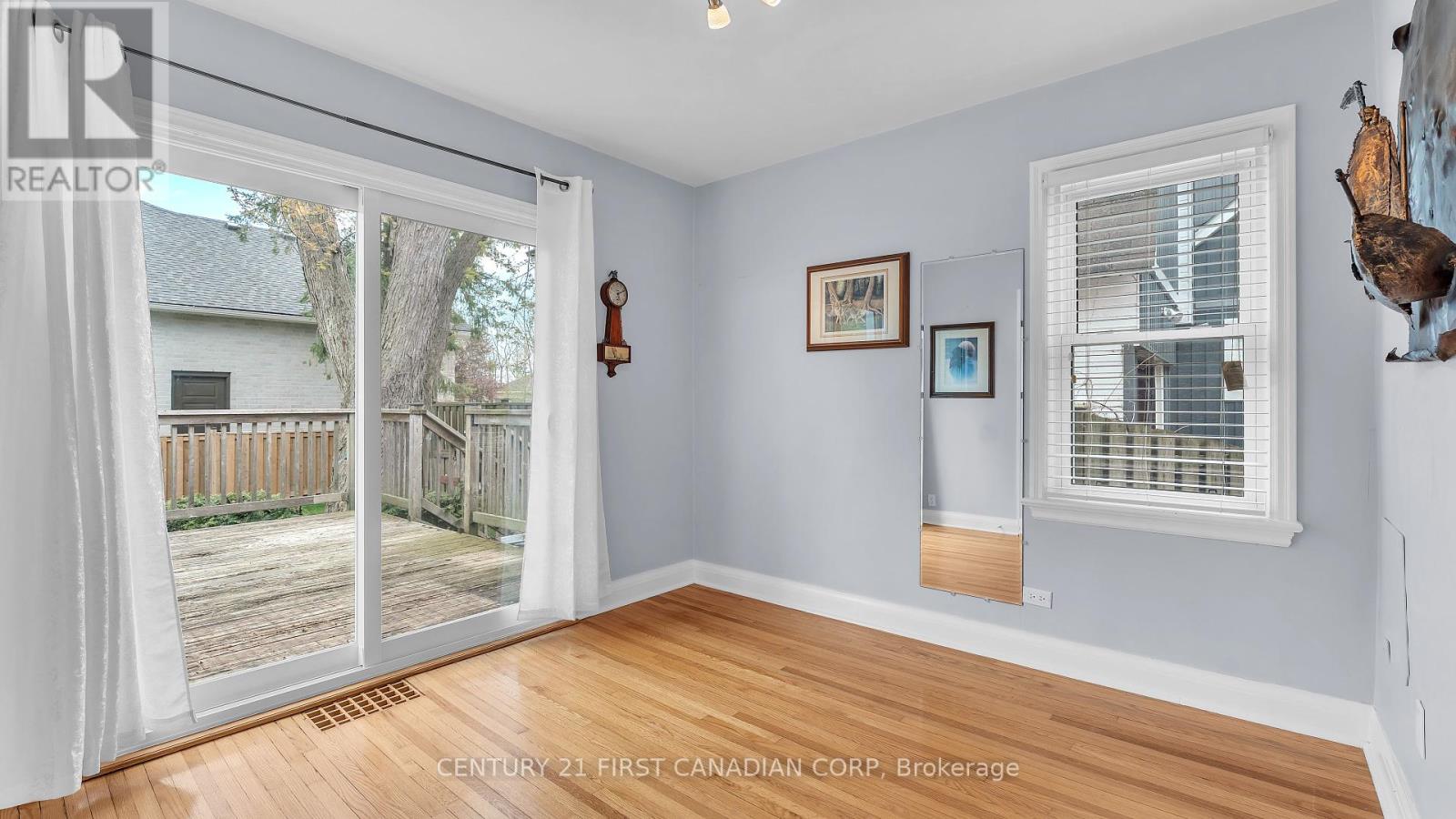 47 Crescent Avenue, Central Elgin, Ontario  N5P 2K4 - Photo 12 - X12134886