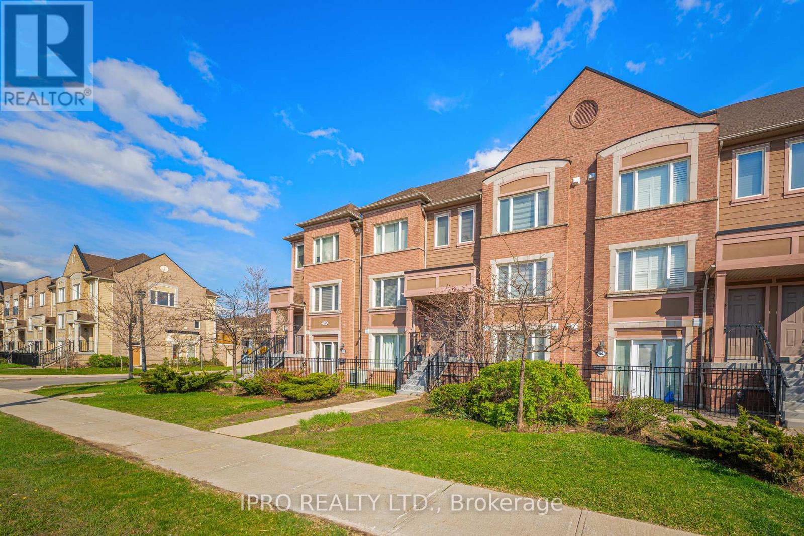 85 - 3088 Eglinton Avenue W, Mississauga, Ontario  L5M 8C5 - Photo 2 - W12134372