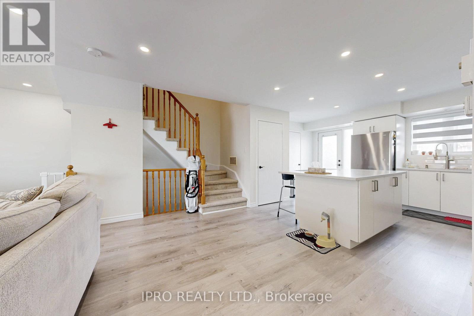 85 - 3088 Eglinton Avenue W, Mississauga, Ontario  L5M 8C5 - Photo 9 - W12134372