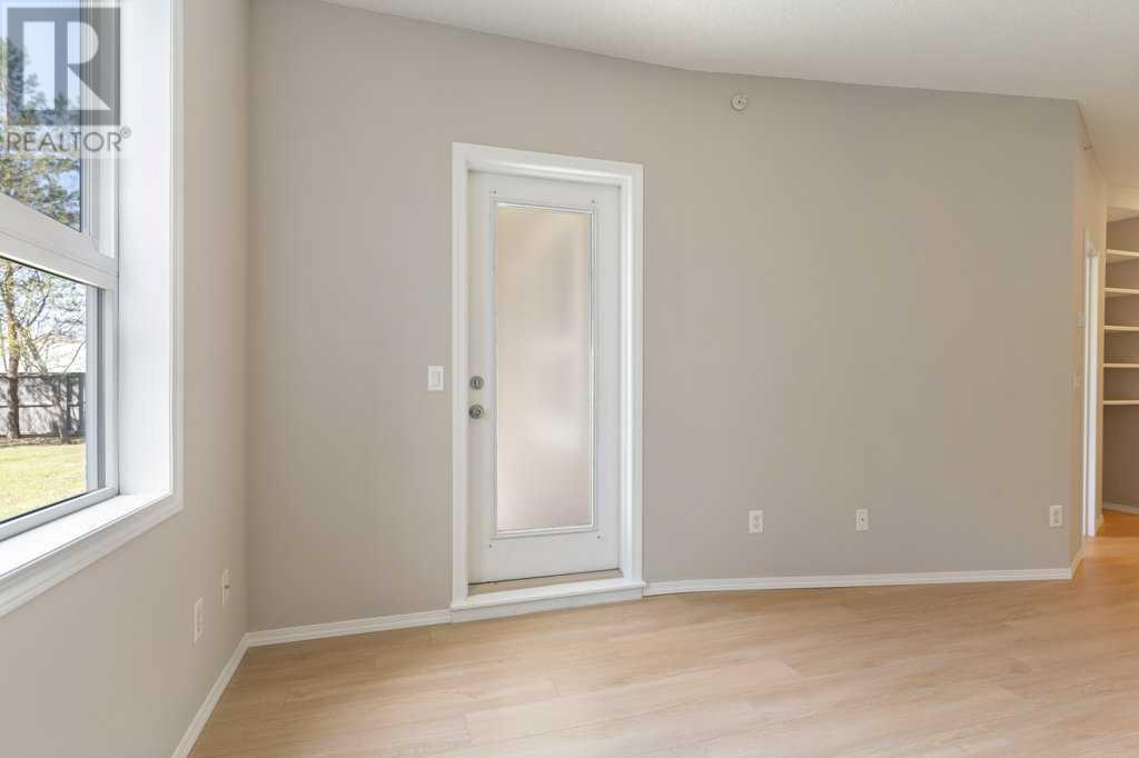 1107, 73 Erin Woods Court Se, Calgary, Alberta  T2B 3V2 - Photo 11 - A2203191