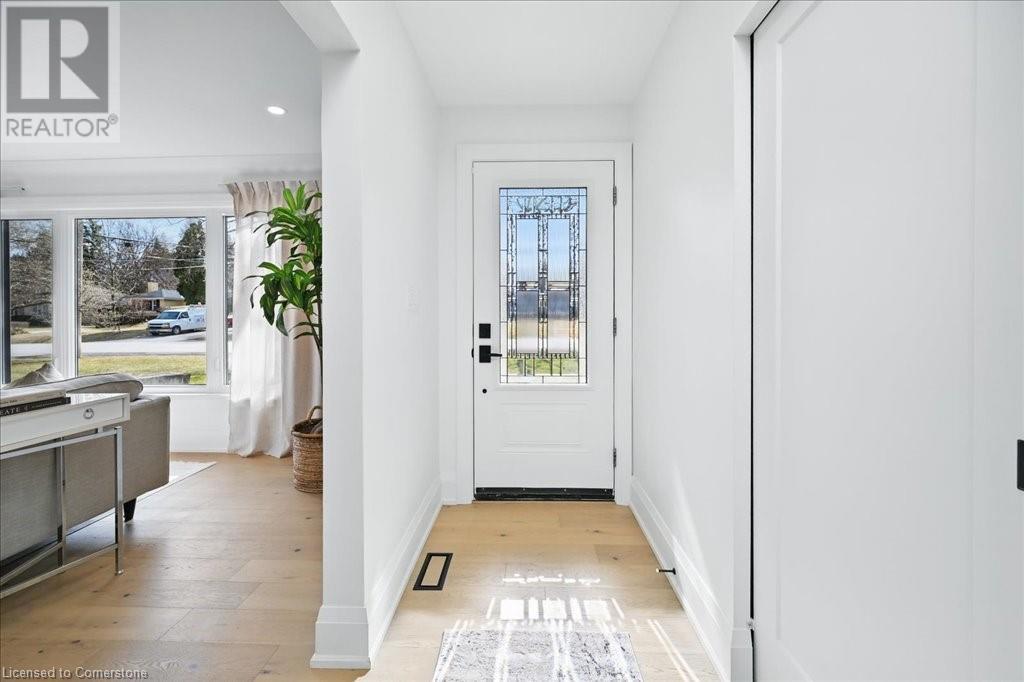 869 Condor Drive, Burlington, Ontario  L7T 3A8 - Photo 6 - 40726604