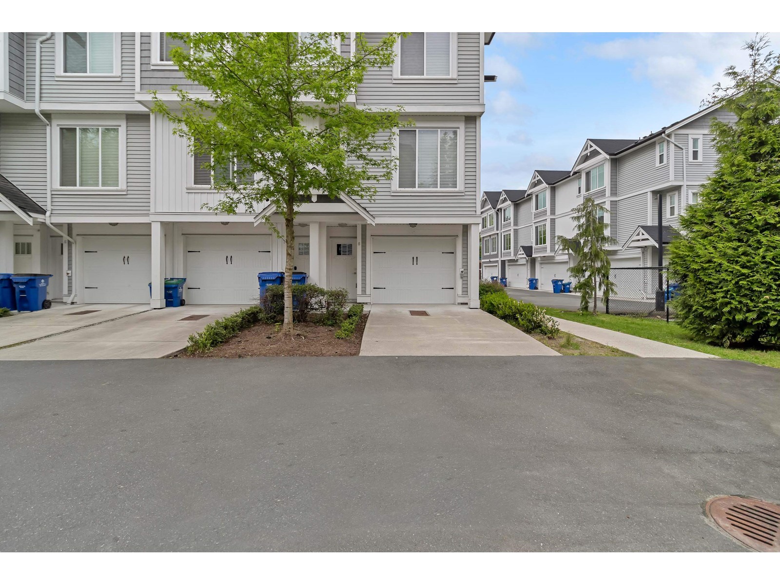 8 32043 Mt Waddington Avenue, Abbotsford, British Columbia  V2T 0H1 - Photo 4 - R2998658