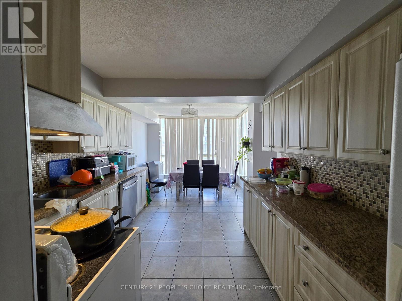 1409 - 2901 Kipling Avenue, Toronto, Ontario  M9V 5E5 - Photo 4 - W12134696