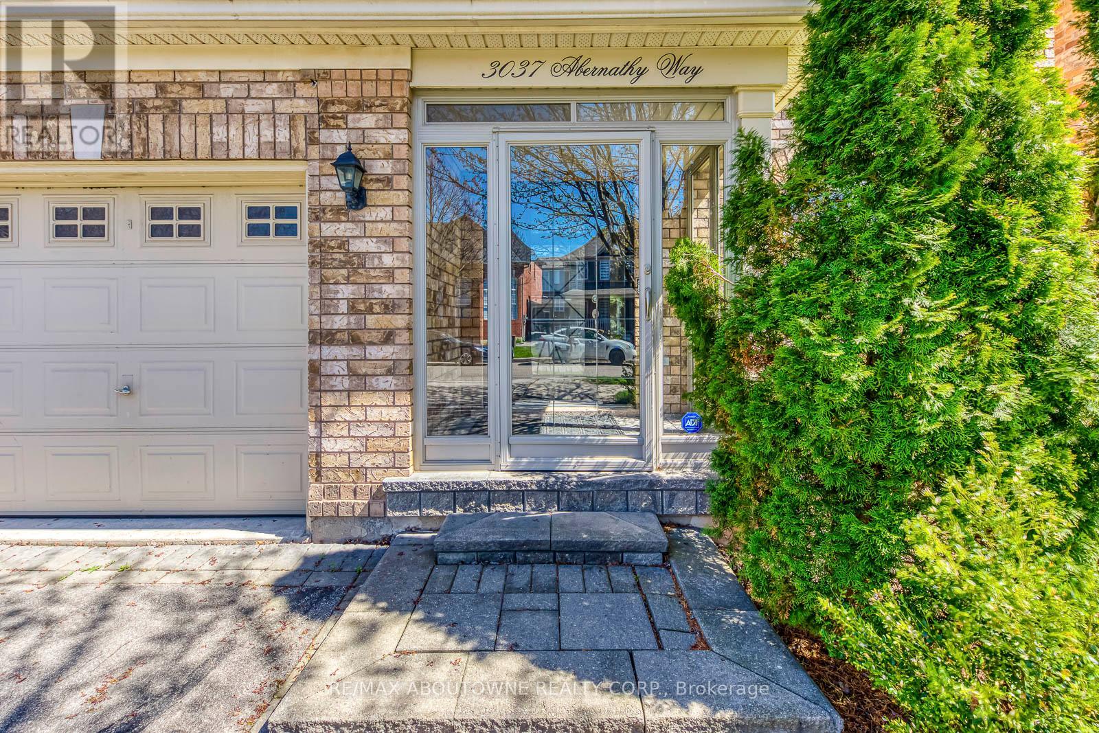 Property at 3037 ABERNATHY WAY image 3
