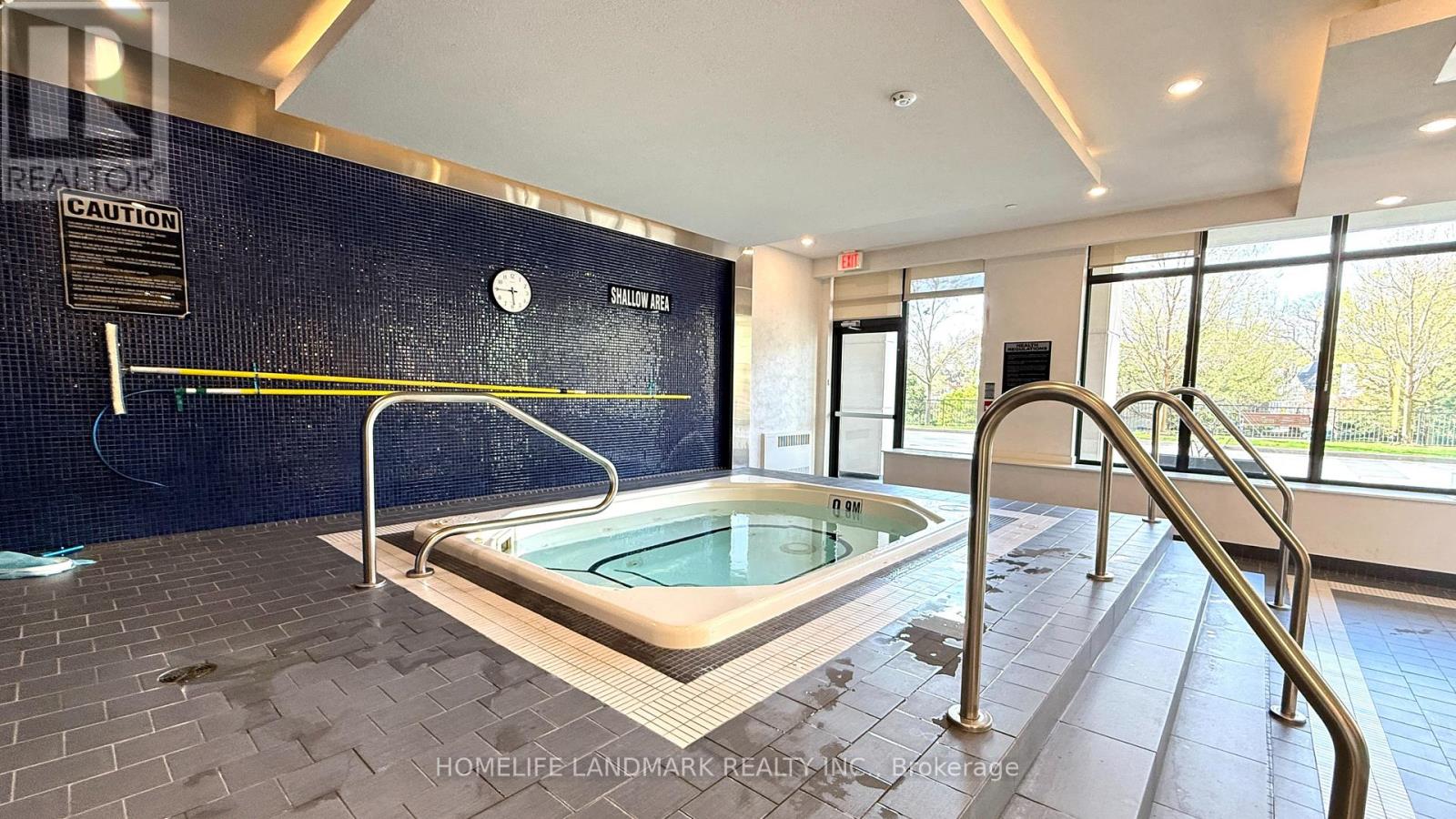 315 - 2 Old Mill Drive, Toronto, Ontario  M6S 0A2 - Photo 14 - W12134718