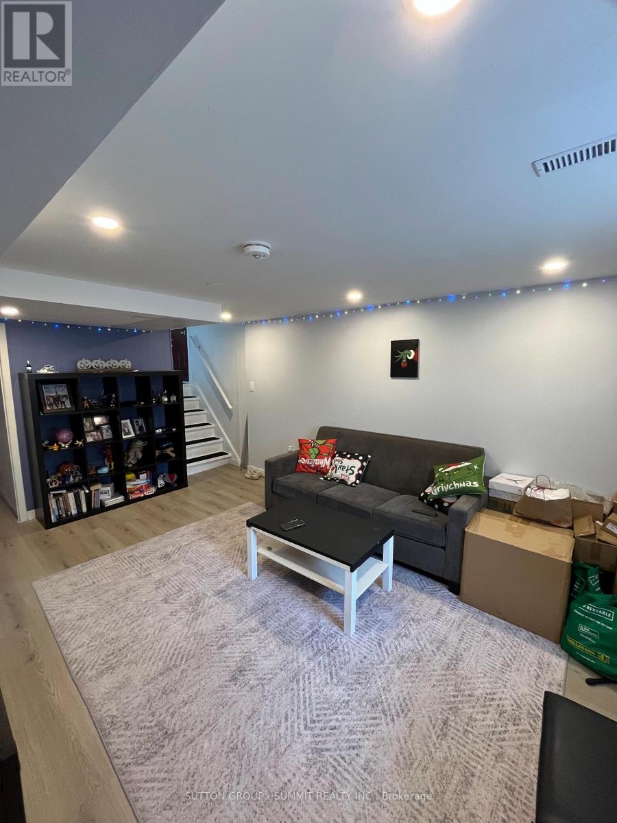 Lower - 1587 Bothwell Avenue, Mississauga, Ontario  L5J 3L8 - Photo 3 - W12134744