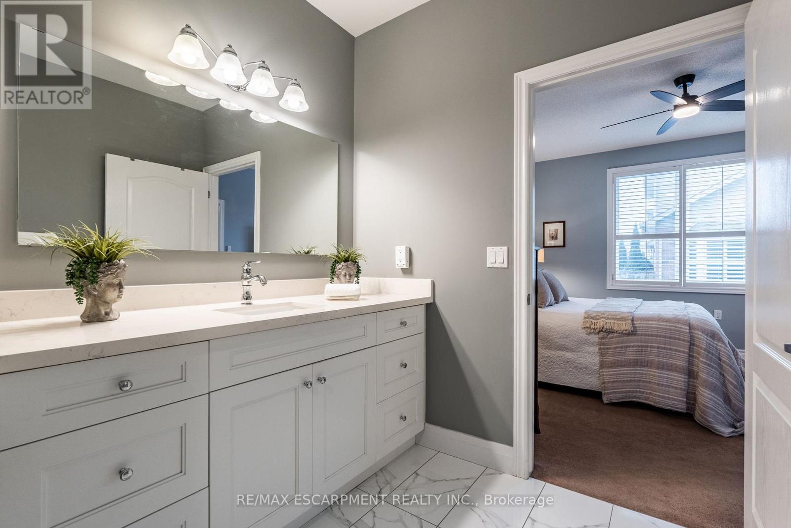 70 - 2165 Itabashi Way, Burlington, Ontario  L7M 0A2 - Photo 27 - W12134833