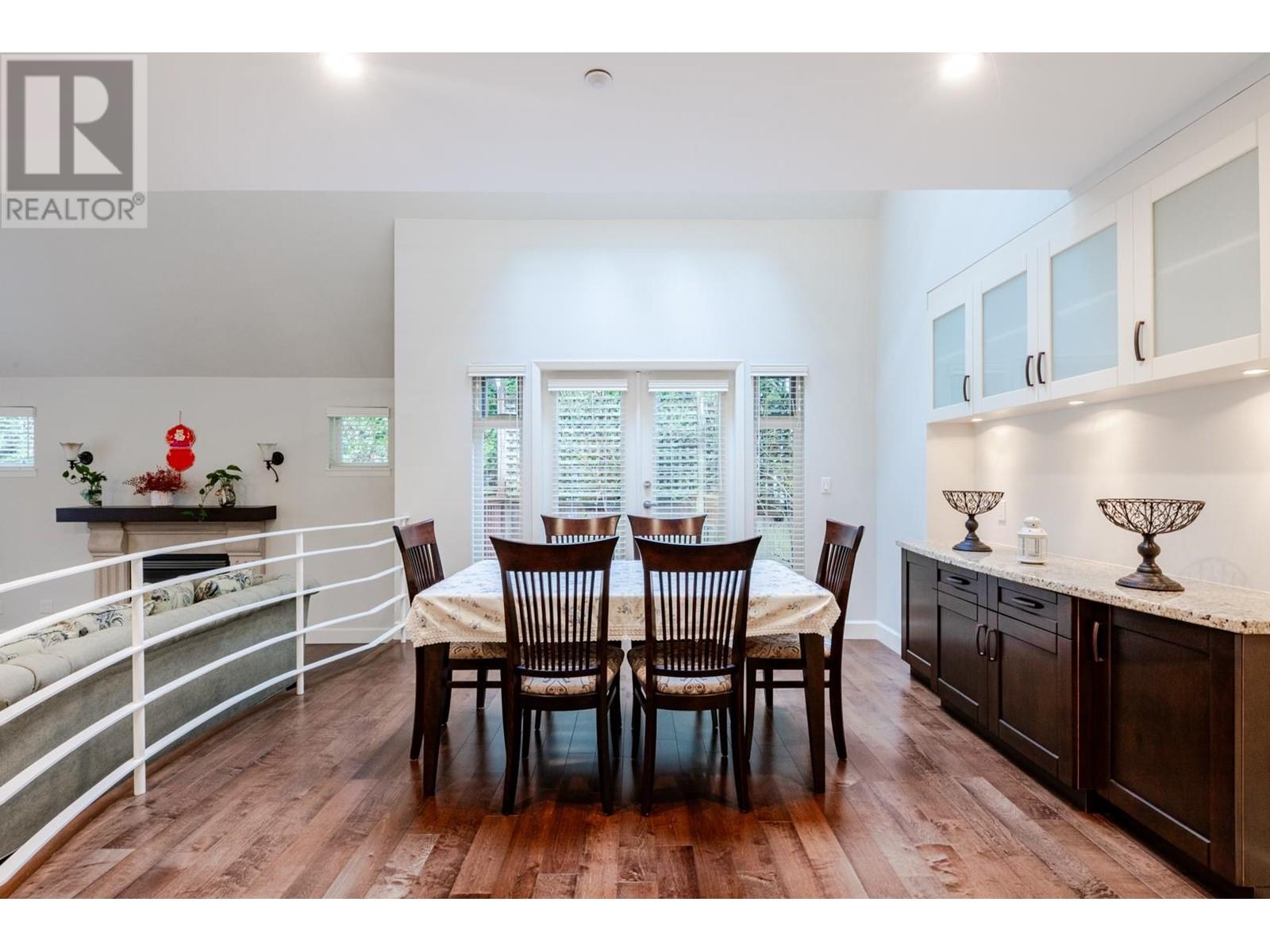 Listing Picture 7 of 26 : 2716 W 37TH AVENUE, Vancouver / 溫哥華 - 魯藝地產 Yvonne Lu Group - MLS Medallion Club Member