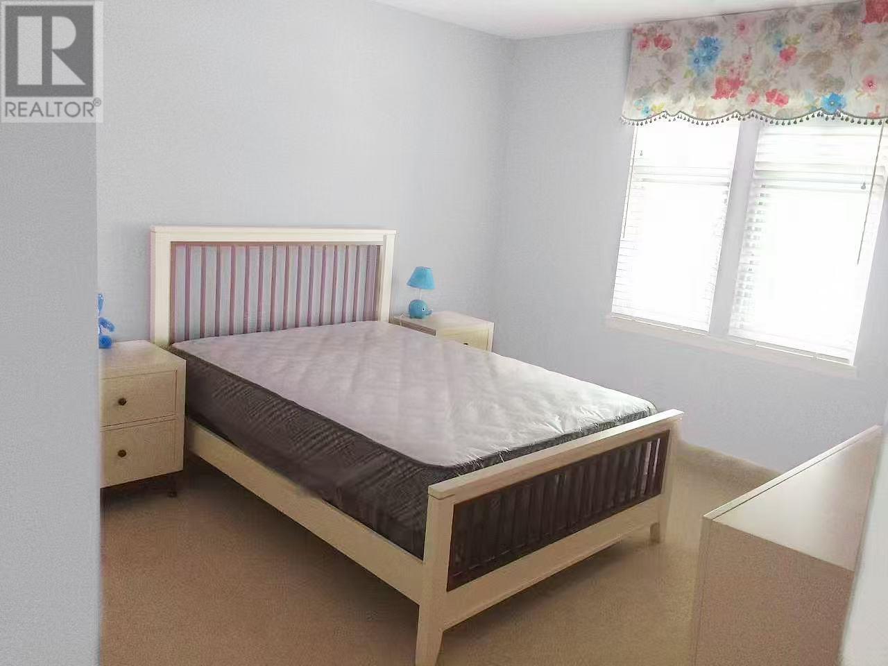 Listing Picture 20 of 26 : 2716 W 37TH AVENUE, Vancouver / 溫哥華 - 魯藝地產 Yvonne Lu Group - MLS Medallion Club Member