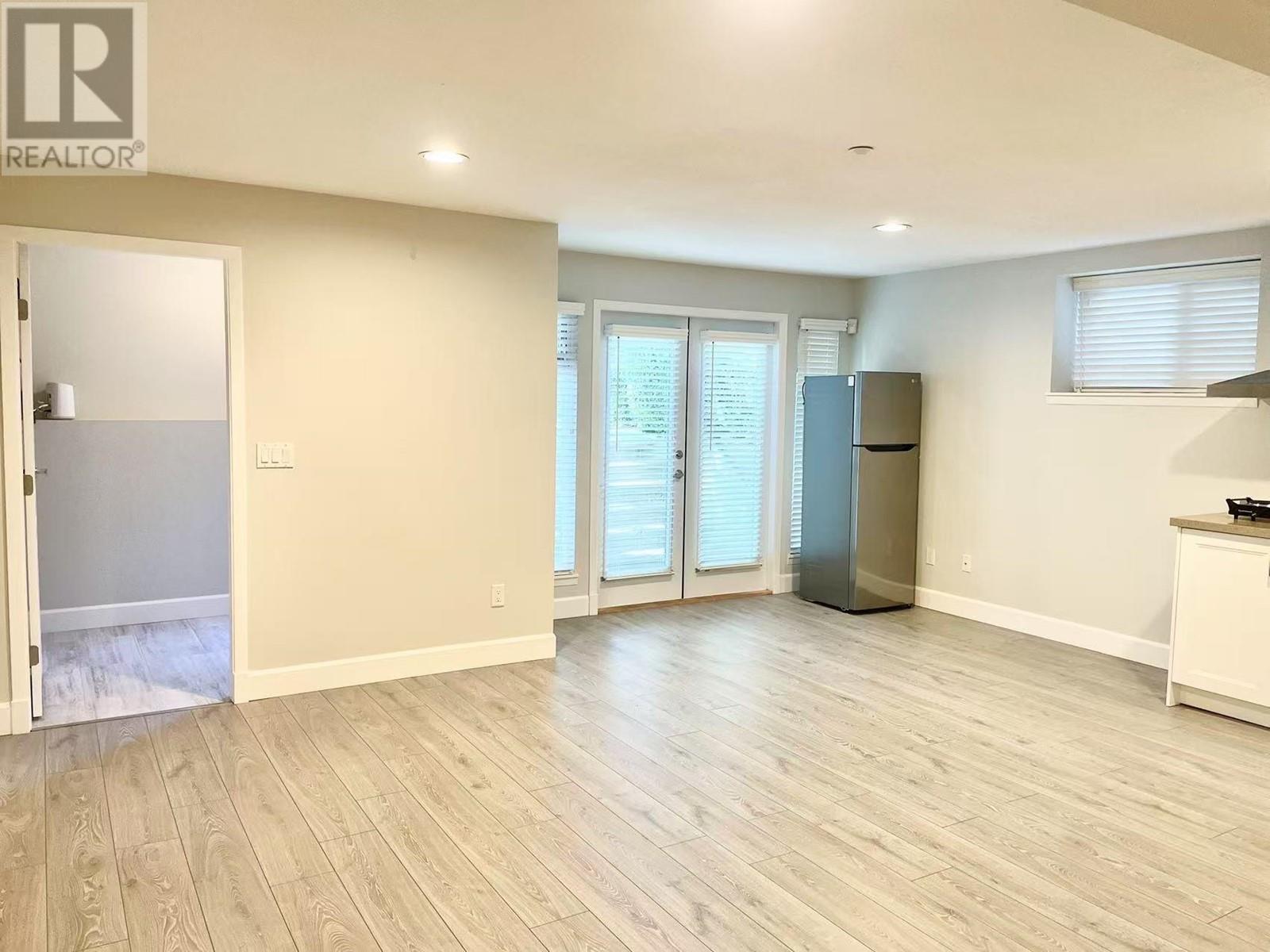 Listing Picture 22 of 26 : 2716 W 37TH AVENUE, Vancouver / 溫哥華 - 魯藝地產 Yvonne Lu Group - MLS Medallion Club Member