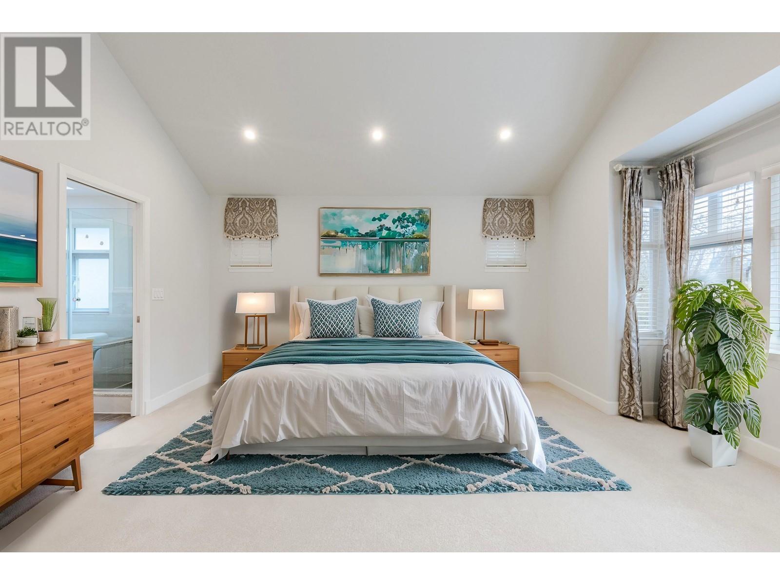 Listing Picture 18 of 26 : 2716 W 37TH AVENUE, Vancouver / 溫哥華 - 魯藝地產 Yvonne Lu Group - MLS Medallion Club Member