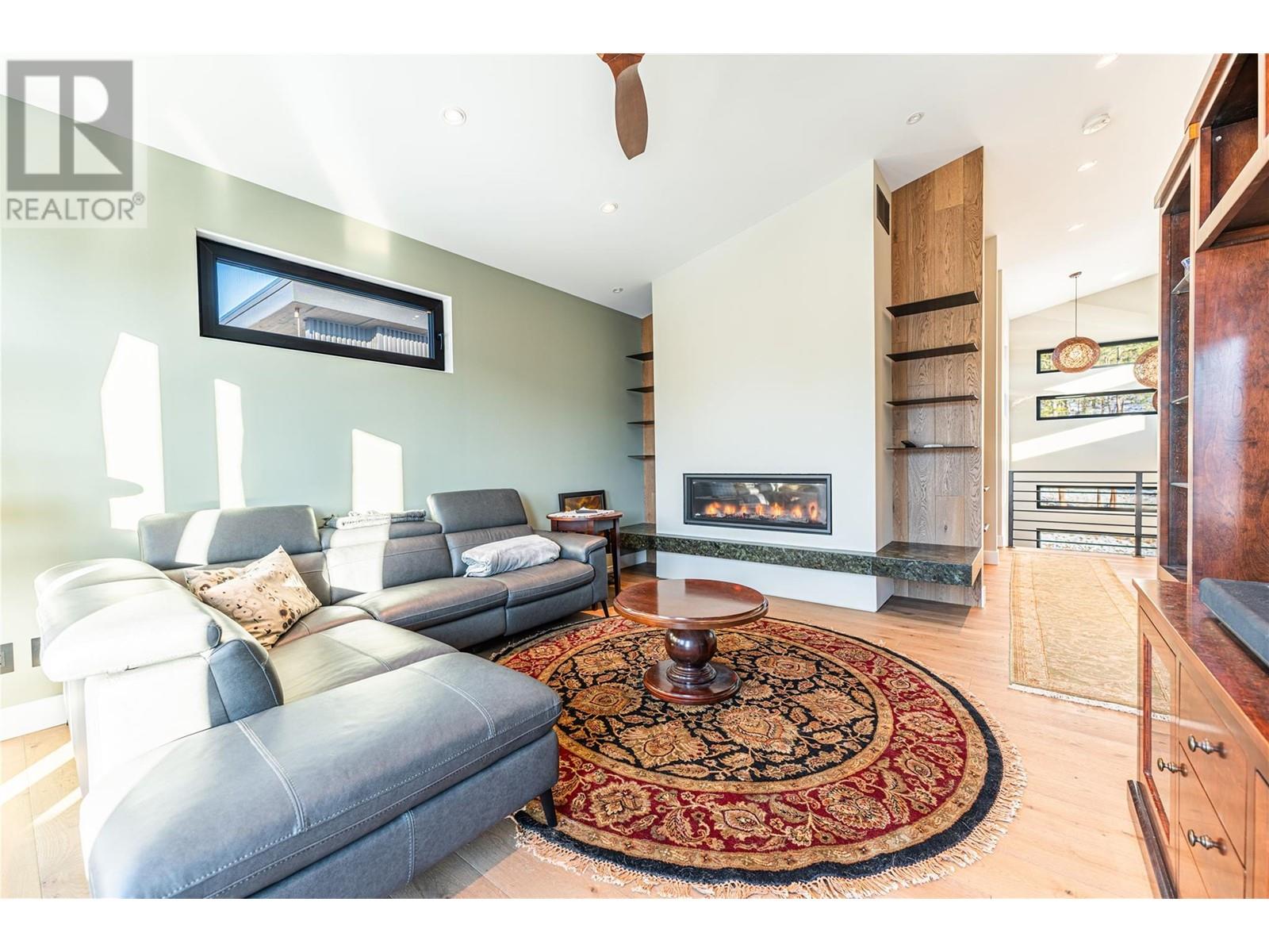 Property at 10138 Beacon Hill Drive image 4