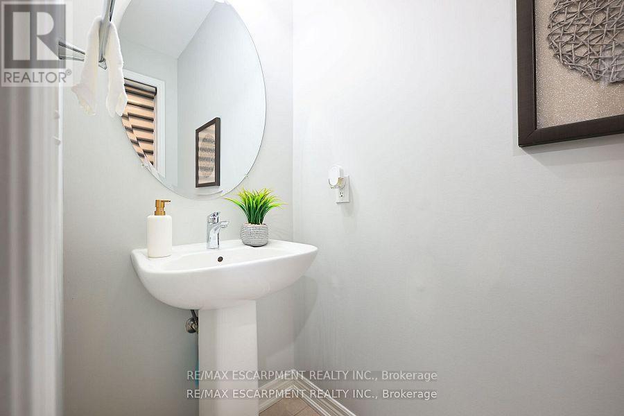 Property at 71 CHAUMONT DRIVE image 5