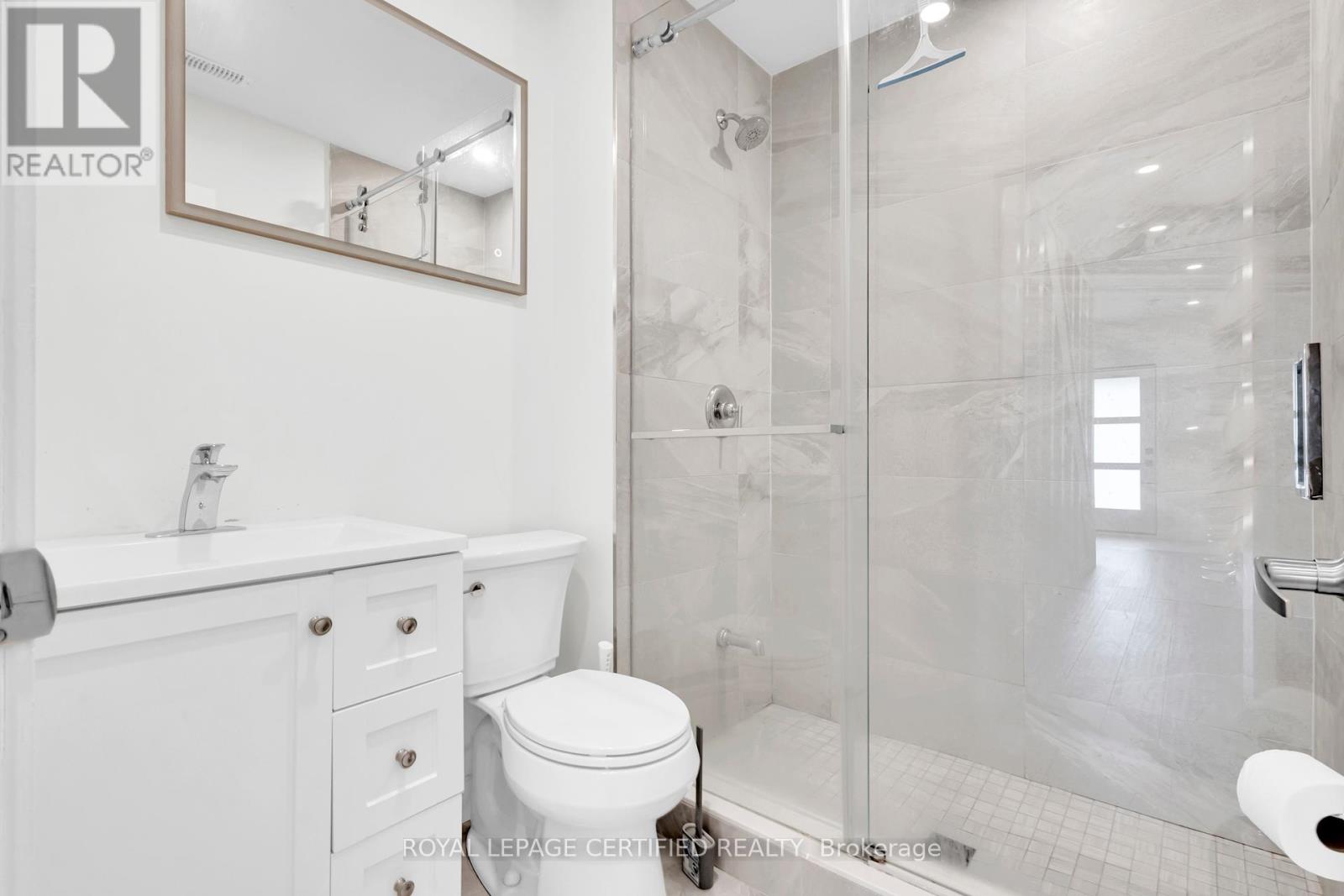 34 Ward Avenue, Hamilton, Ontario  L8S 2E6 - Photo 13 - X12134736