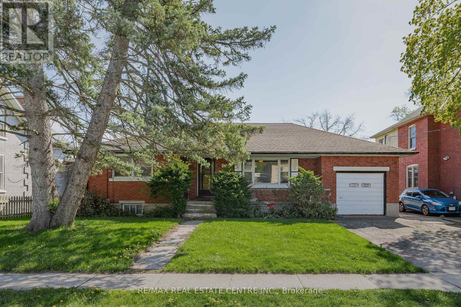 Property at 413 MIDDLE STREET image 1