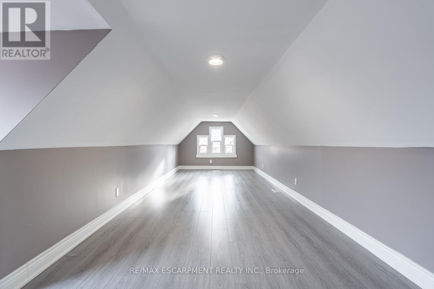 57 Century Street, Hamilton, Ontario  L8L 1V9 - Photo 27 - X12134751