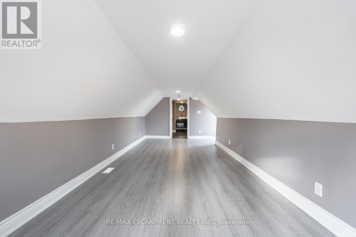57 Century Street, Hamilton, Ontario  L8L 1V9 - Photo 28 - X12134751