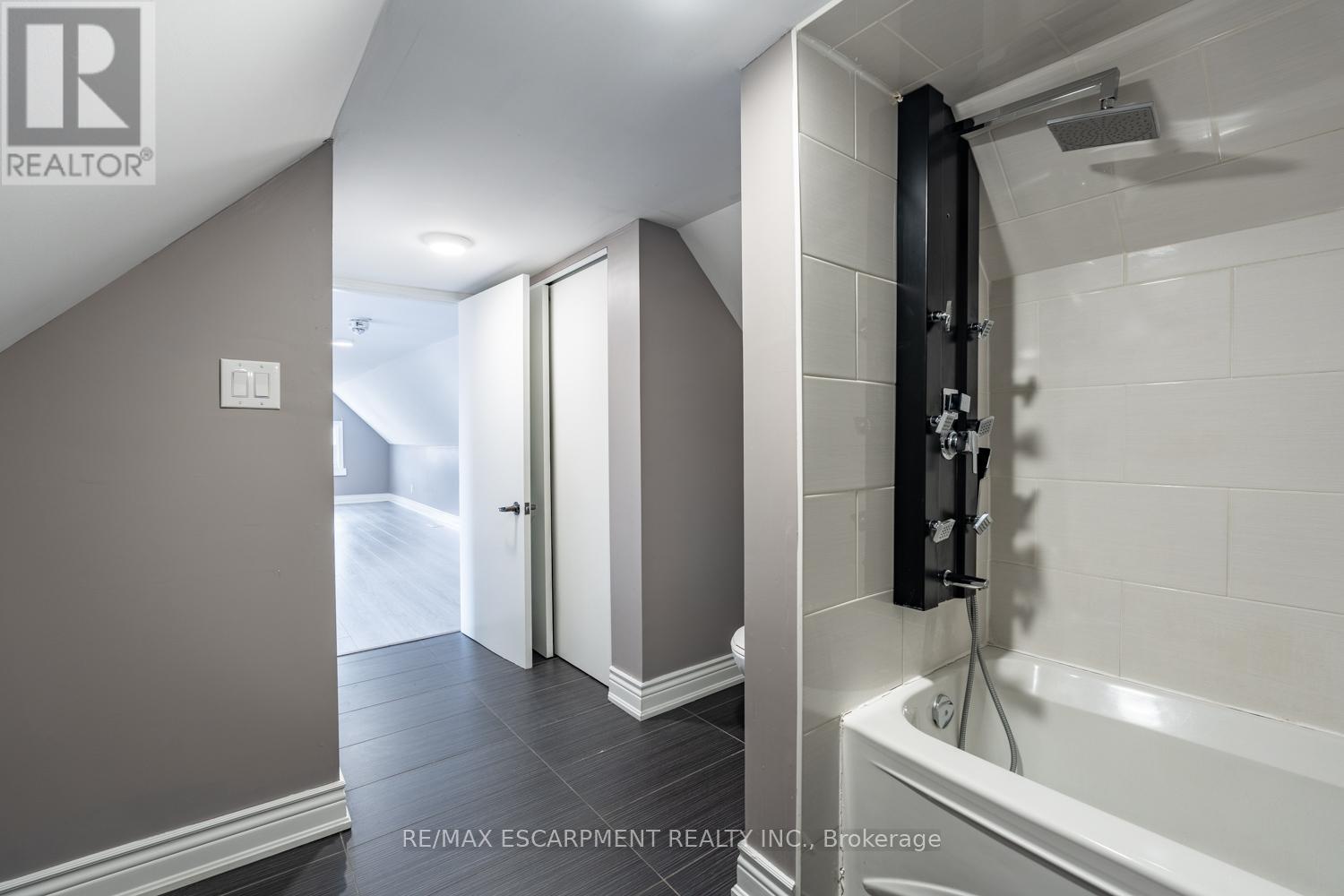 57 Century Street, Hamilton, Ontario  L8L 1V9 - Photo 30 - X12134751