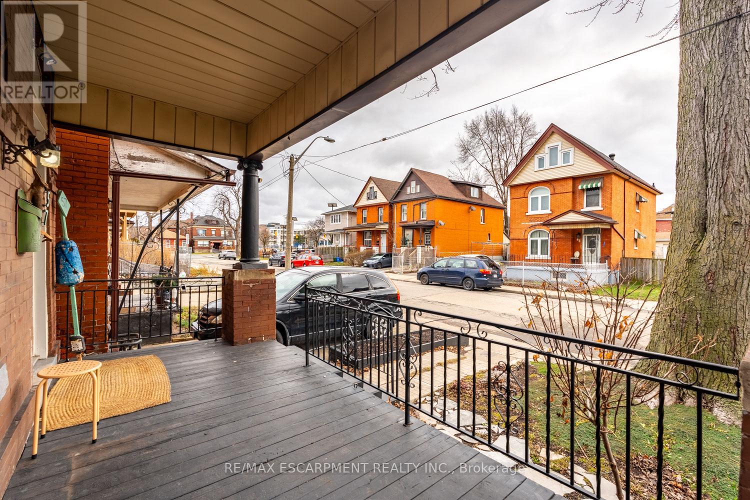 57 Century Street, Hamilton, Ontario  L8L 1V9 - Photo 4 - X12134751