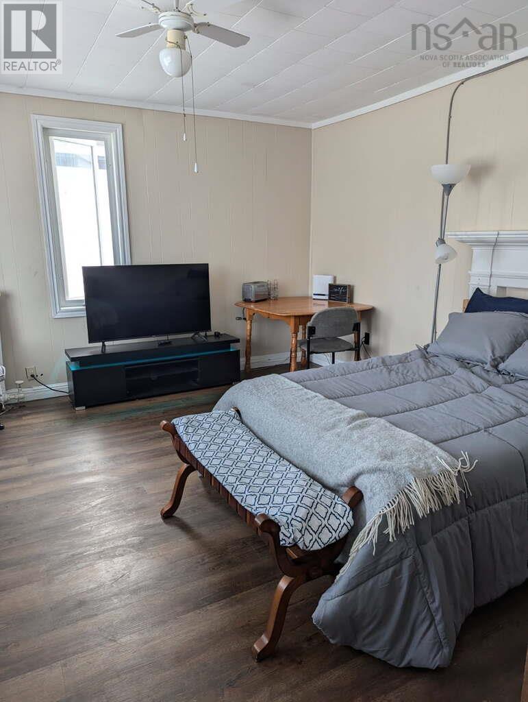 256 Main Street, Yarmouth, Nova Scotia  B5A 1C9 - Photo 5 - 202510363