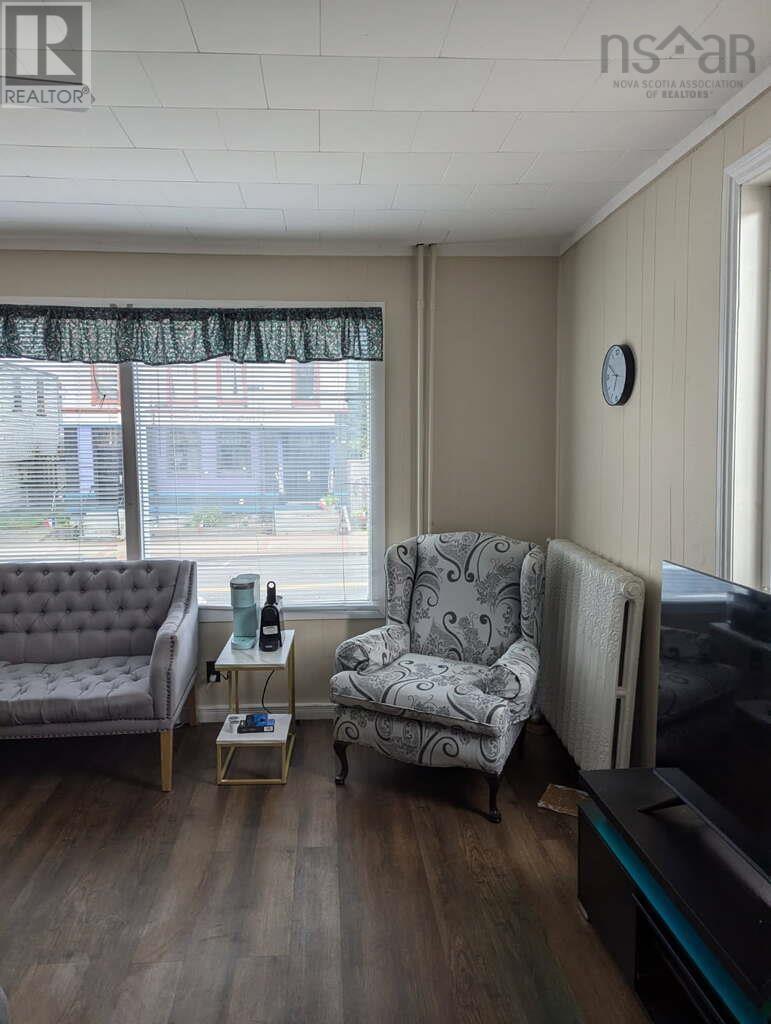256 Main Street, Yarmouth, Nova Scotia  B5A 1C9 - Photo 8 - 202510363
