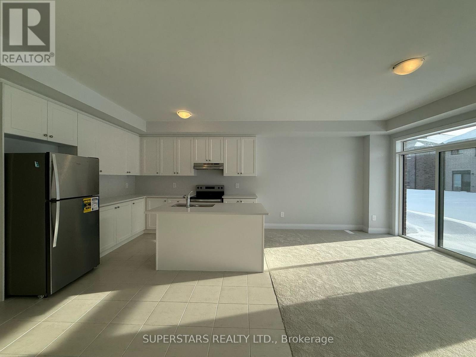 5 Keenan Street, Kawartha Lakes, Ontario  K9V 6A1 - Photo 11 - X12127314