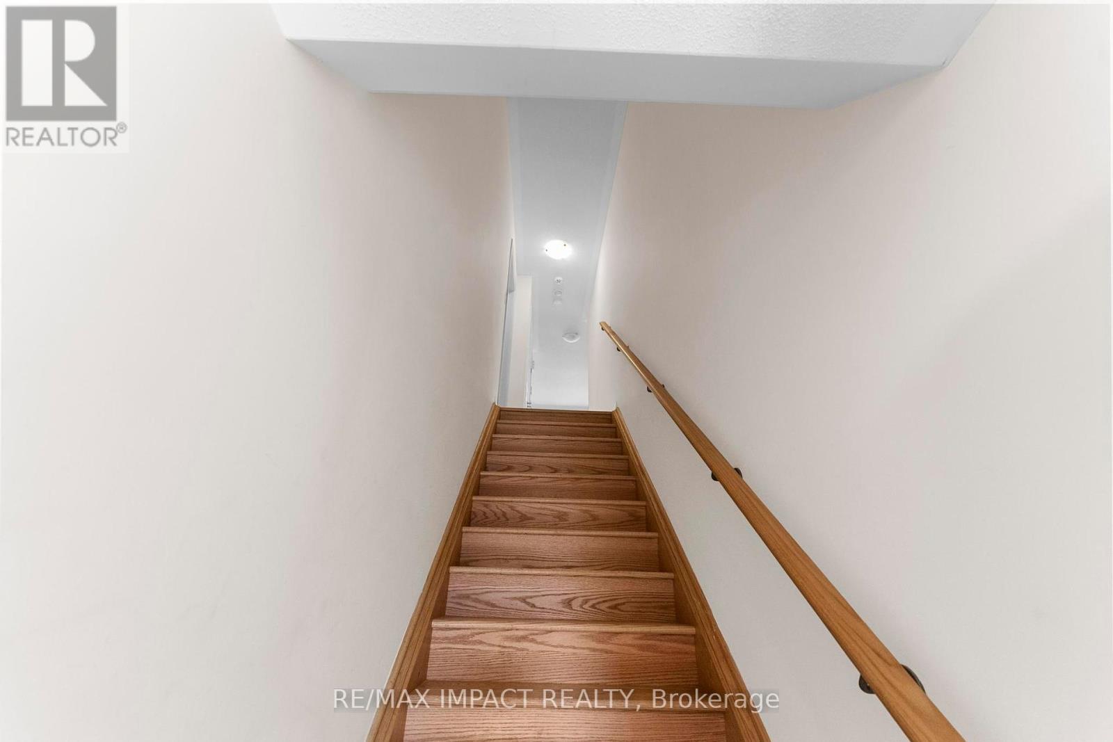 24d Lookout Drive W, Clarington, Ontario  L1C 7G1 - Photo 31 - E12093327