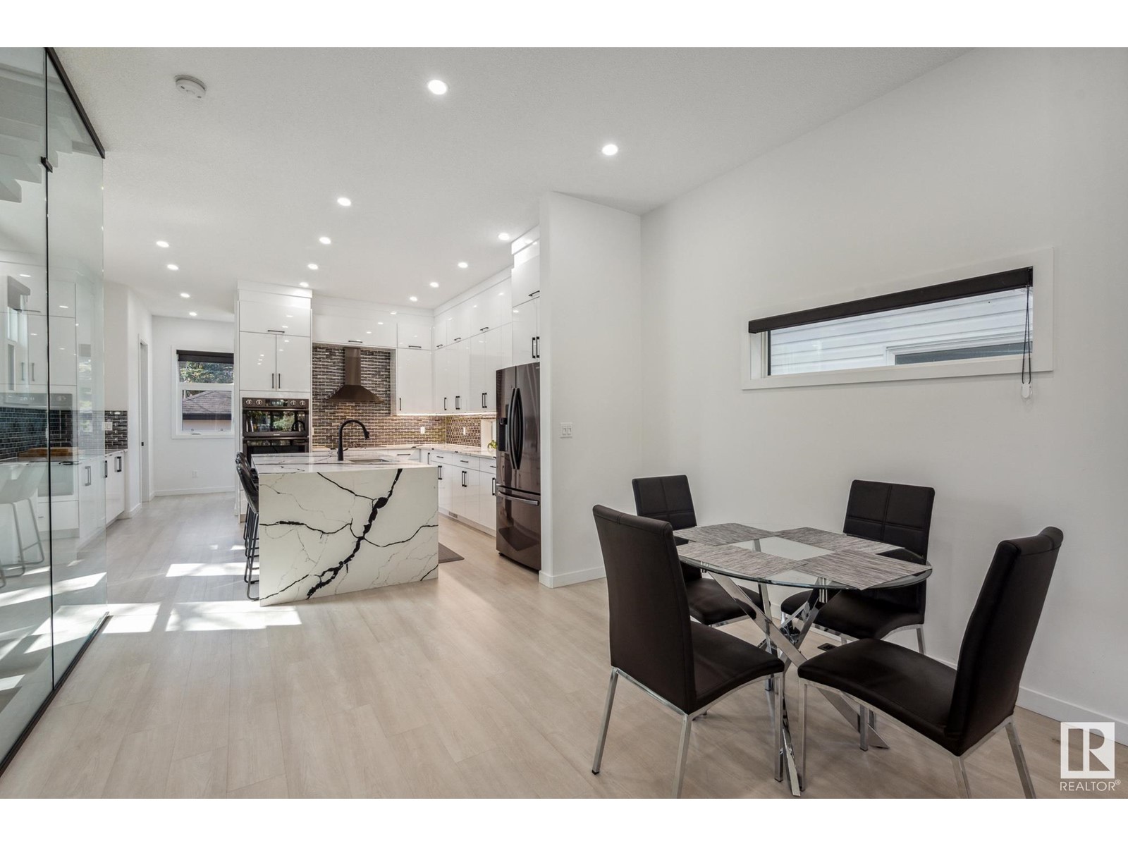 Property at 11571 80 AV NW image 3
