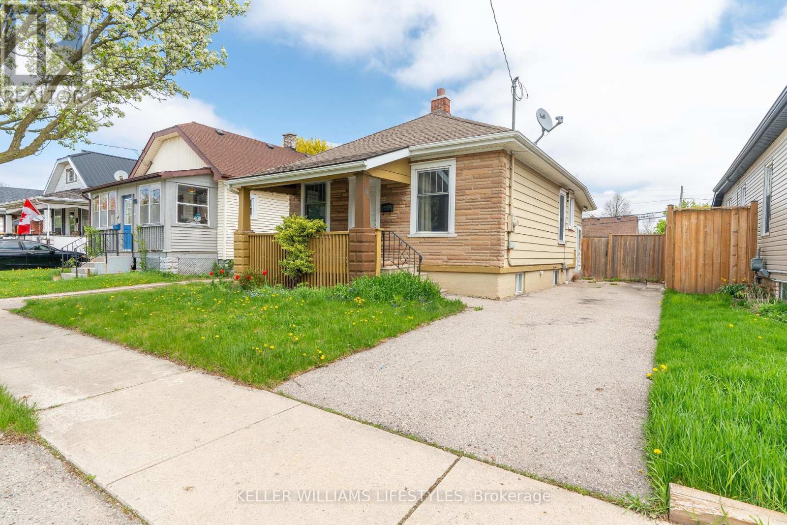 Property at 144 BRISBIN STREET image 4
